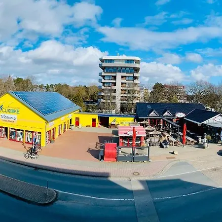 Duhner Allee 10, Litfaß 11 * Cuxhaven