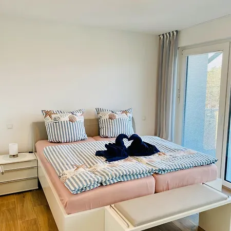 Duhner Allee 10, Litfass 11