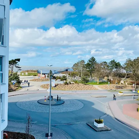 Duhner Allee 10, Litfass 11