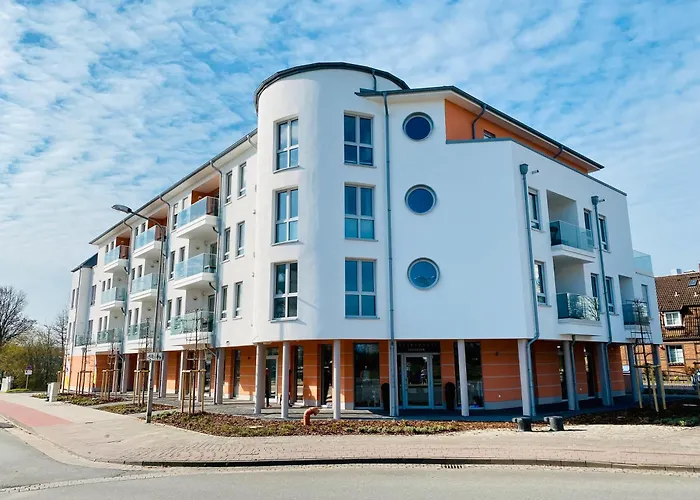 Duhner Allee 10, Litfass 11 Куксхафен